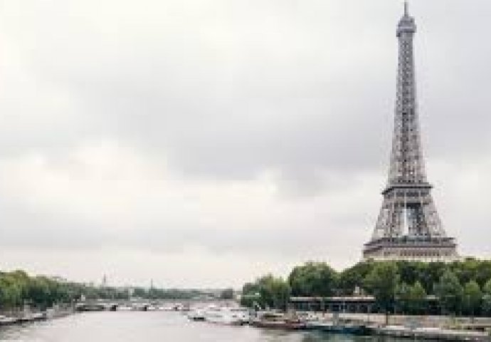 MJERE SIGURNOSTI: Eiffelov toranj će biti okružen staklom, metalom i betonom