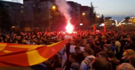 Skoplje: DEMONSTRACIJE POSLIJE POTPISIVANJA SPORAZUMA O IMENU