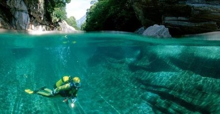 Kristalno čista rijeka u Švicarskoj je nešto što se ne viđa svakodnevno: Ovi prizori su pravi odmor za dušu (FOTO)