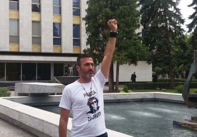 Dragičević: Sin mi je maltretiran i bačen u kanalizaciju