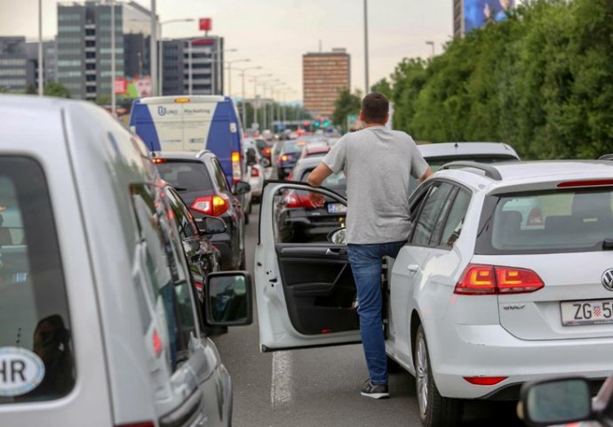 HRVATSKA: Kreću blokade cesta zbog cijena goriva