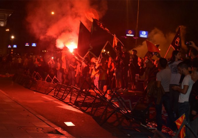 Građani u Skoplju ponovo protestovali protiv novog naziva