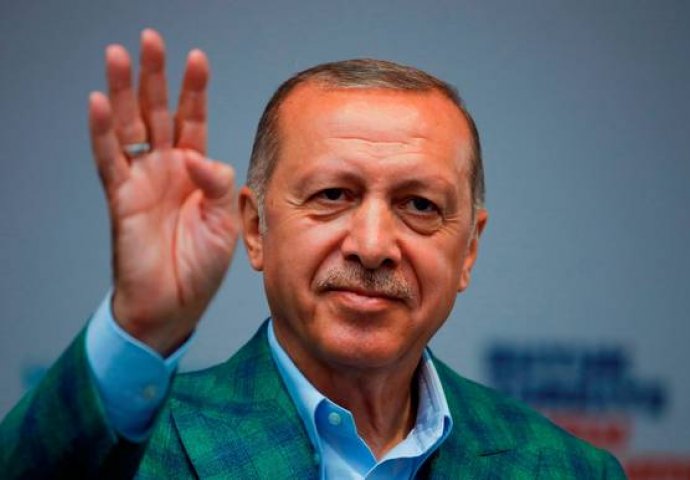 TURSKA: Zatvorena birališta, Erdogan prema prvim rezultatima vodi