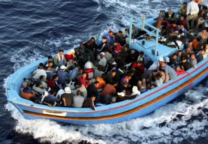 Italija: Naređeno da se brodovi s hiljadama migranata da se vrate nazad u Afriku