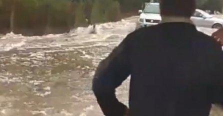 NAKON STRAŠNIH POPLAVA GRČKU POGODIO ZEMLJOTRES: Nema informacija o žrtvama 