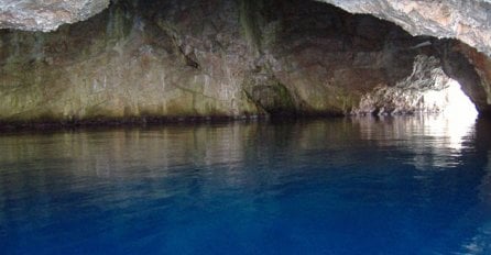 PRIRODNI FENOMEN KOJI MORATE VIDJETI: Plava špilja u Crnoj Gori je pravi odmor za oči (FOTO)