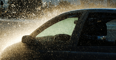 OPREZ VOZAČI: Putujte samo u slučaju nužde