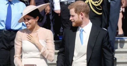 PA SVE ŽENE TO RADE SVAKODNEVNO: Potez Meghan Markle proglasili strašnim, a je radila nešto sasvim uobičajeno