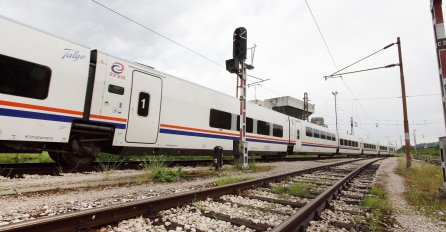  Nakon 27 godina iz Sarajeva krenuo voz prema Bihaću 