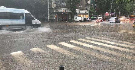 METEOROLOZI IZDALI OPASNO UPOZORENJE: Naredna dva sata ne izlazite iz kuće, EVO GDJE ĆE BITI NAJGORE!