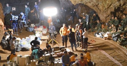 Dječaci bi u tajlandskoj spilji mogli biti još mjesecima: Ovako je izgledao trenutak kada su ih pronašli (VIDEO)