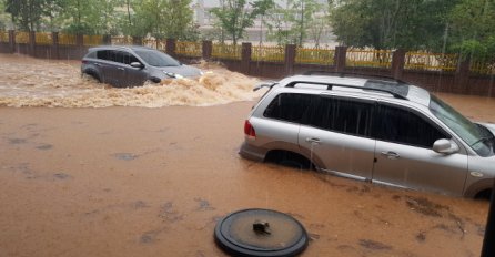 SNAŽAN TAJFUN POGODIO JAPAN: Zbog razornih kiša na sjeveru zemlje stotine ljudi napušta svoje domove (VIDEO)