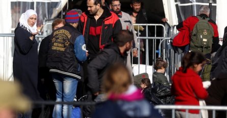 Uz novčane poticaje 12.000 izbjeglica napustilo Njemačku