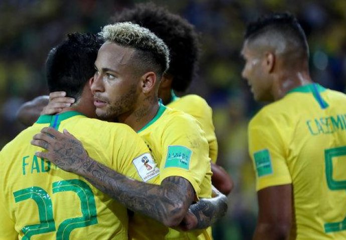 NAKON PORAZA NEYMARA NA INSTAGRAMU UTJEŠILA ATRAKTIVNA DJEVOJKA: Evo kako ona izgleda i šta mu je poručila!