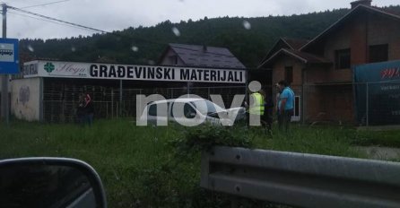 Udes kod Hadžića, saobraćaj se odvija otežano