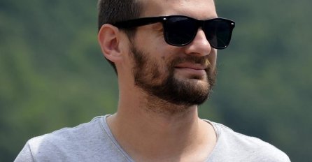 PRIČE IZ SREBRENICE/Adem Mehmedović: "Prije ulaska u autobus jedan srpski vojnik je mene odvojio od mame i sestre..."