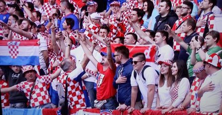 Dok je intonirana HRVATSKA HIMNA: Jeste li primijetili OVAJ detalj na tribinama? (FOTO)