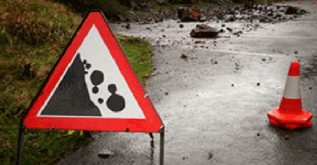 Zbog odrona obustavljen saobraćaj na putu Milići - Vlasenica