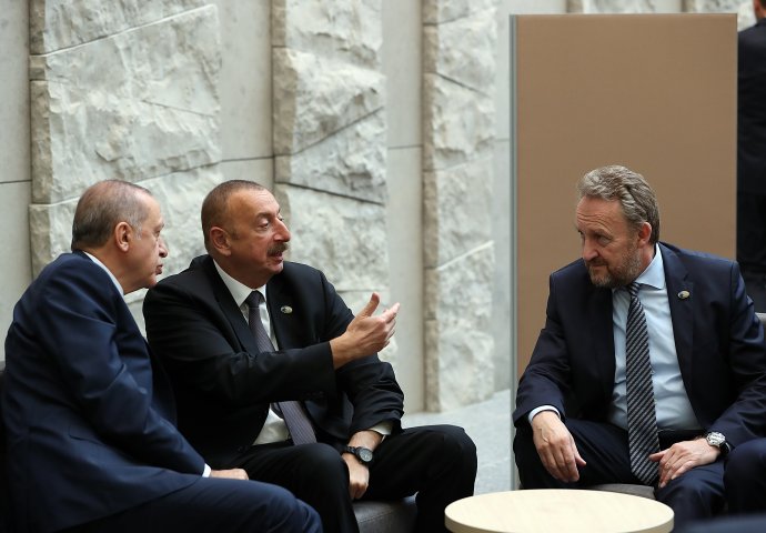 Izetbegović na sastanaku s Erdoganom i Aliyevim