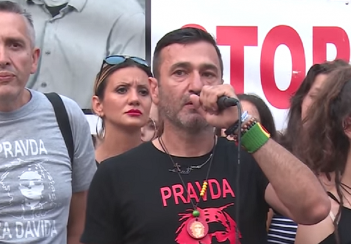 Davor Dragičević: 'Branitelji srpstva dođite na trg da vidite ko smo mi!'