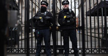 Britanska policija upozorava: Još bi lokacija moglo biti kontaminirano nervnim otrovom