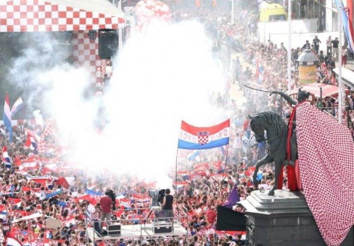 Više od 300.000 ljudi dočekalo Vatrene u Zagrebu  