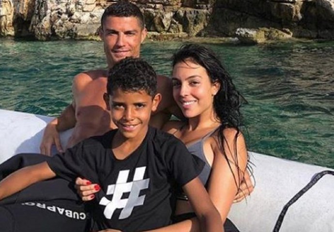 CRISTIANO RONALDO U HOTELU OSTAVIO ČAK 20.000 EURA NAPOJNICE: Imao je samo jedan uslov, ZANIJEMIT ĆETE KAD ČUJETE! 