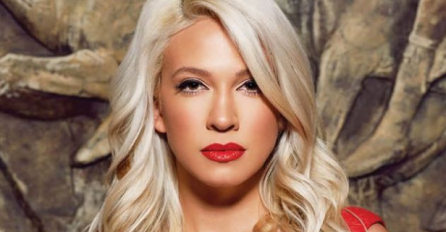 ONA JE JEDNA OD NAJLJEPŠIH ŽENA NA ESTRADI: Ali sačekajte da vidite kako izgleda sestra Milice Todorović, KOJA JE LJEPŠA! (FOTO)