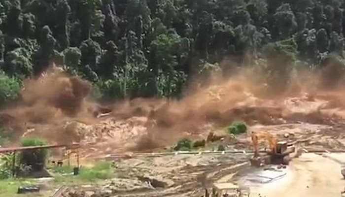 204569-011106-updates