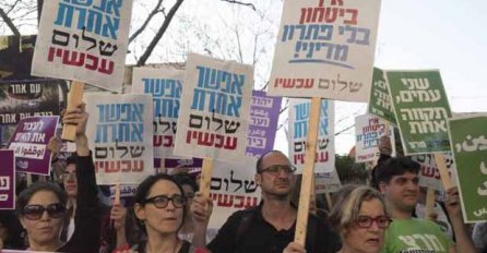 Na stotine palestinske djece demonstriralo protiv izraelske blokade Gaze