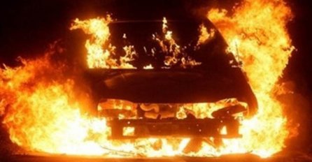 Čovjek zapalio svoje auto: Vozio ga na tehnički pregled, ali ovo nije očekivao
