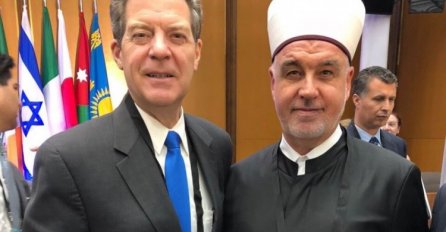 Reisu-l-ulema na poziv državnog sekretara SAD-a na konferenciji u Washingtonu