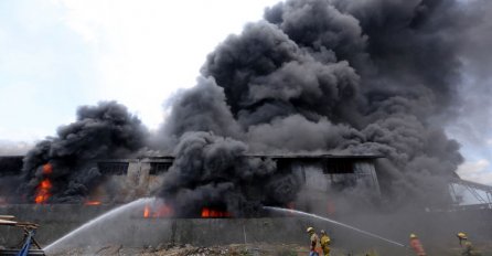 Najmanje 25 hiljada ljudi ostalo je bez domova u ogromnom požaru na južnom filipinskom otoku