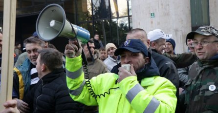 Zbog protesta boraca obustavljen saobaćaj