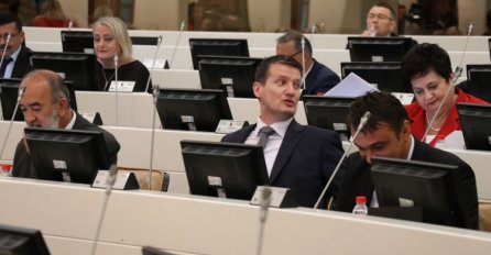 Nakon pauze nastavljena sjednica Predstavničkog doma PSBiH