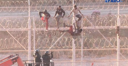 Oko 800 migranata provalilo ogradu španske enklave u Africi