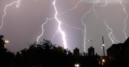 U Hrvatskoj upaljen meteoalarm: Očekuje se jaka grmljavina
