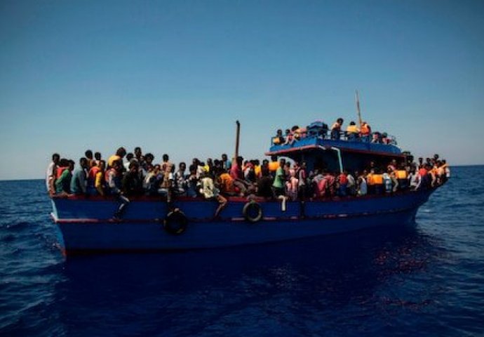Maroko: Poginuo migrant, 38 spašeno