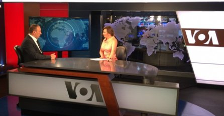 Crnadak gostovao u emisiji Glas Amerike: 'Predizborno manipulisanje pitanjem migranata otežava njegovo rješavanje'