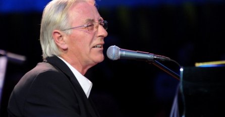  U Splitu preminuo legendarni pjevač Oliver Dragojević 