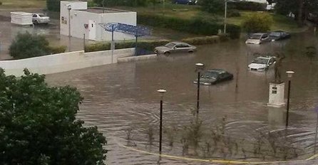 GRČKA: Iznenada ih pogodila snažna oluja poslije požara, domovi su im poplavljeni