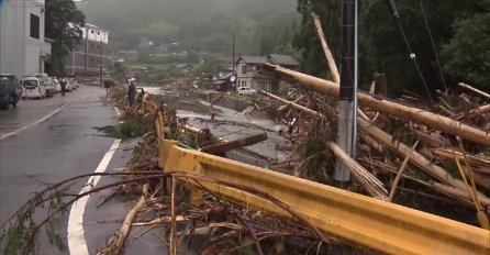 Tajfun pogodio Japan: Vjetar puše 180 kilometara na sat, naređena EVAKUACIJA