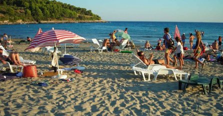 IZDATO UPOZORENJE, U JADRANSKO MORE STIGLE RIBE OPASNE PO ŽIVOT: Ni slučajno se ne kupajte na ovim plažama!