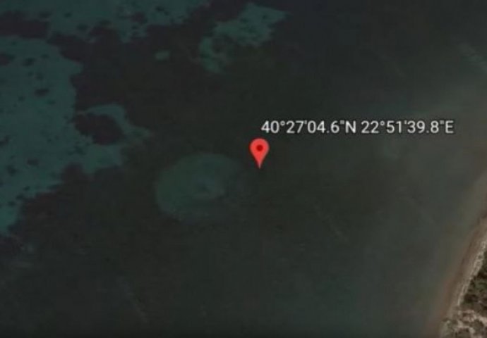 U GRČKOJ SE HVATAJU ZA GLAVU: Google snimio MISTERIOZNI objekat na obali mora, cijeli svijet u NEVJERICI 