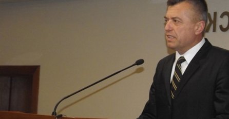 Bratić: O Srebrenici govore presude i žrtve, zasjedanje NSRS nepotrebno