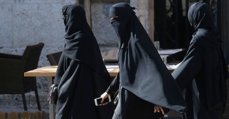 Još jedna evropska država kažnjavat će nošenje nikaba u javnosti