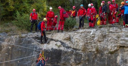 Gorskim službama spašavanja ZHŽ-a uručena specijalna oprema za spašavanje