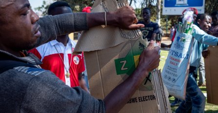 U Zimbabveu oba vodeća kandidata proglasila izbornu pobjedu