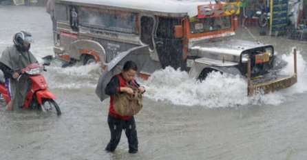 Uslijed tropske oluje evakuisano više od 130.000 ljudi