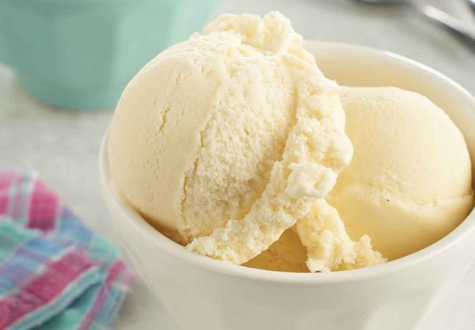 BOLJI OD BILO KOJEG KUPOVNOG: Najbolji recept za domaći sladoled od kokosa!